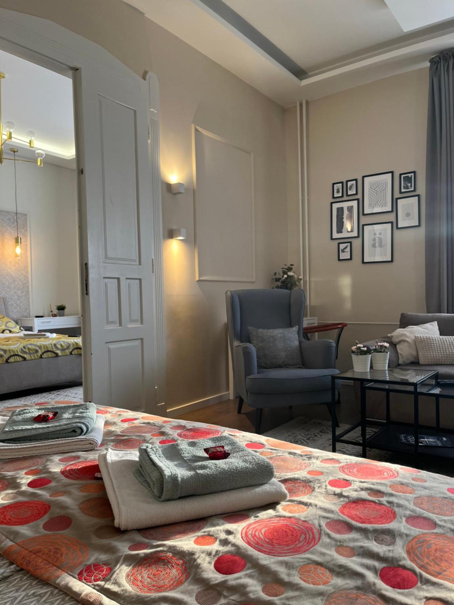 Visit Debrecen Apartman Ngoại thất bức ảnh