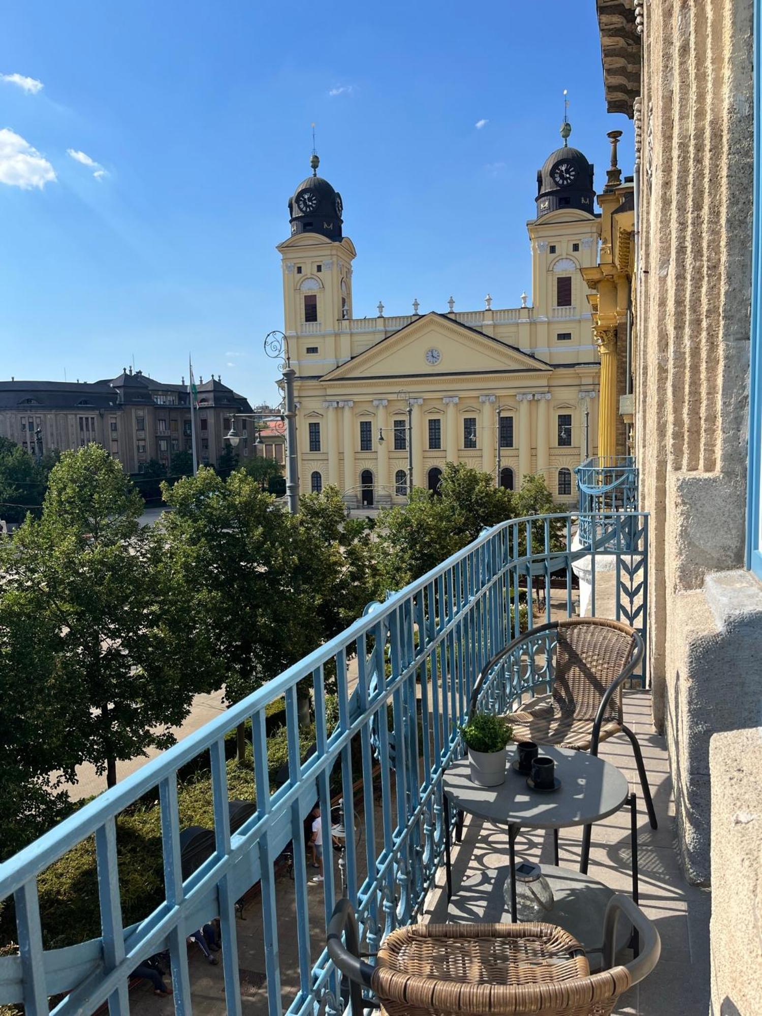 Visit Debrecen Apartman Ngoại thất bức ảnh