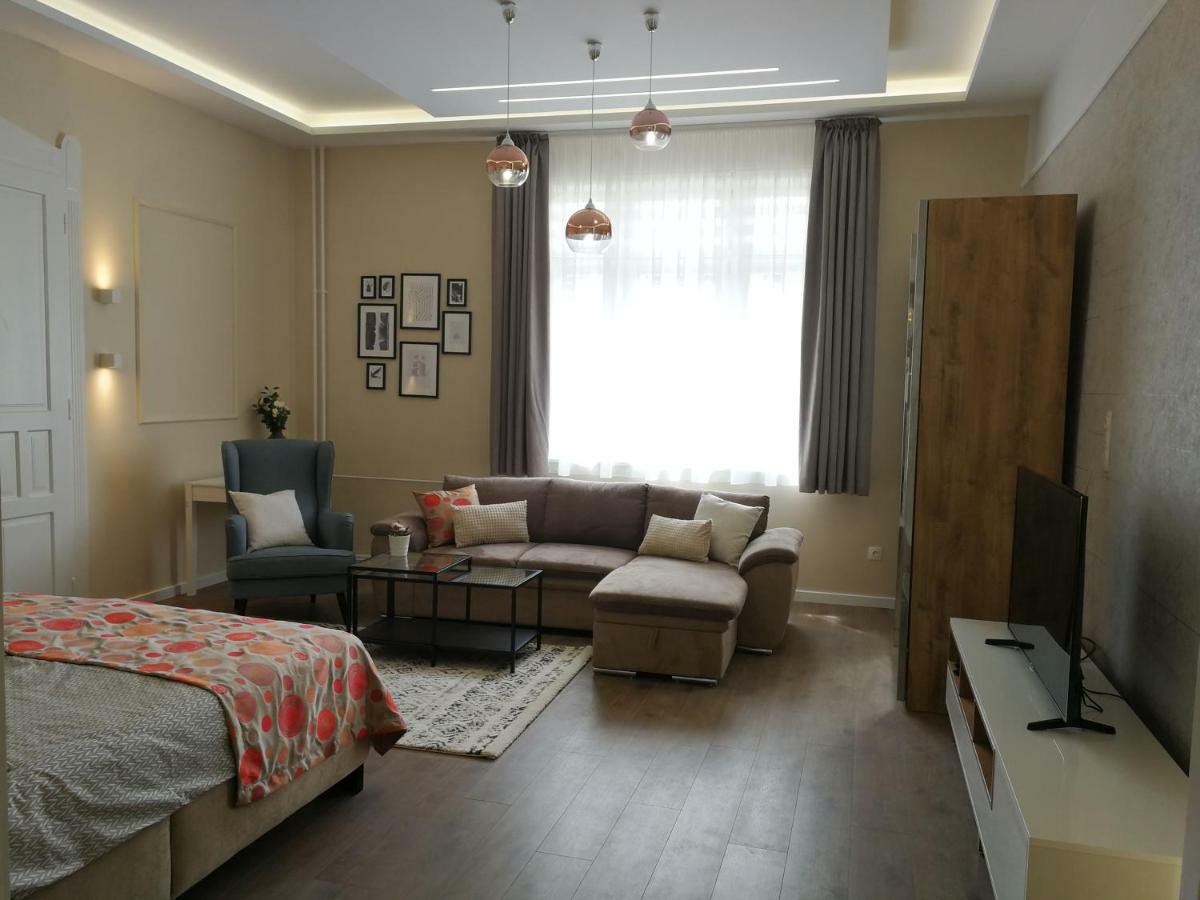 Visit Debrecen Apartman Ngoại thất bức ảnh
